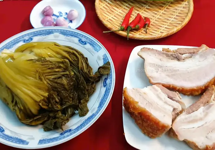 Hướng Dẫn Chi Tiết Nấu Thịt Heo Quay Kho Nước Dừa Tại Nhà Hướng Dẫn Chi Tiết Nấu Thịt Heo Quay Kho Nước Dừa Tại Nhà