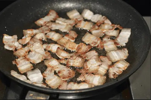 Cách Nấu Thịt Kho Cháy Cạnh Thơm Ngon Chuẩn Vị Gia Đình