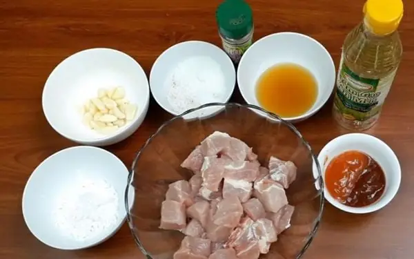 Cách nấu thịt kho chua ngọt ngon chuẩn vị, ai cũng mê