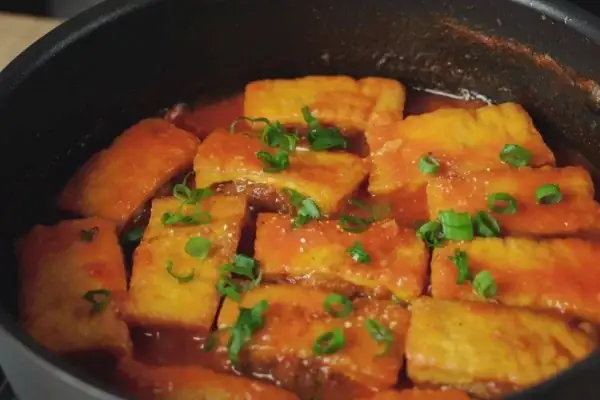 Cách Nấu Thịt Kho Đậu Hũ Cà Chua Ngon Chuẩn Vị