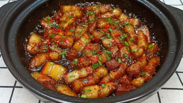 Hướng Dẫn Cách Nấu Thịt Kho Mắm Ruốc Sả Đậm Đà Khó Cưỡng