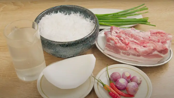 Cách Nấu Thịt Kho Nước Dừa Chuẩn Vị, Mềm Tan, Đậm Đà Khó Cưỡng