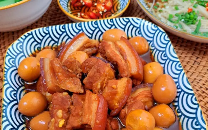 Hướng Dẫn Cách Nấu Thịt Kho Tàu Với Gói Gia Vị Chuẩn Vị