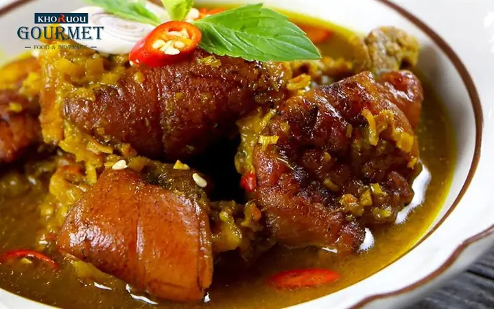 Bước 6: Kết thúc, trình bày ra bát và thưởng thức