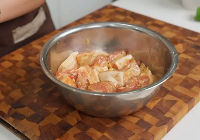 Hướng Dẫn Chi Tiết Cách Nấu Thịt Lợn Kho Ngon Chuẩn Vị