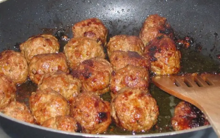 cách nấu thịt sốt cà chua