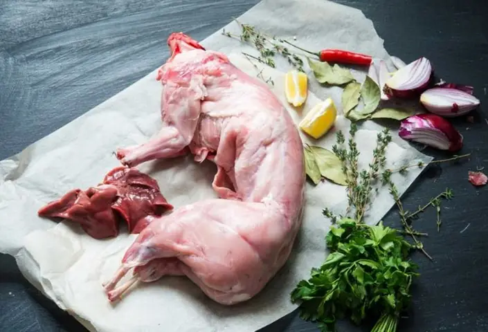 Cách Nấu Thịt Thỏ Ngon: Công Thức Xào Sả Ớt Đậm Đà Hấp Dẫn