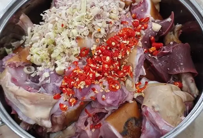 Cách Nấu Thịt Thỏ Ngon: Công Thức Xào Sả Ớt Đậm Đà Hấp Dẫn