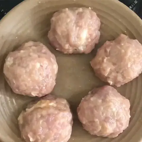 Cách Nấu Thịt Viên Kho Thơm Ngon Đậm Đà Chuẩn Vị