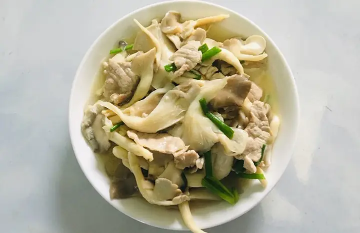 Hướng dẫn cách nấu thịt với nấm chi tiết, chuẩn vị