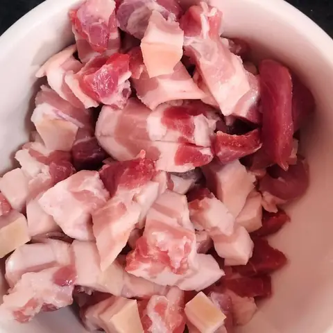 Cách Nấu Thịt Xào Sả Ớt Ngon Đậm Đà Chuẩn Vị Gia Đình