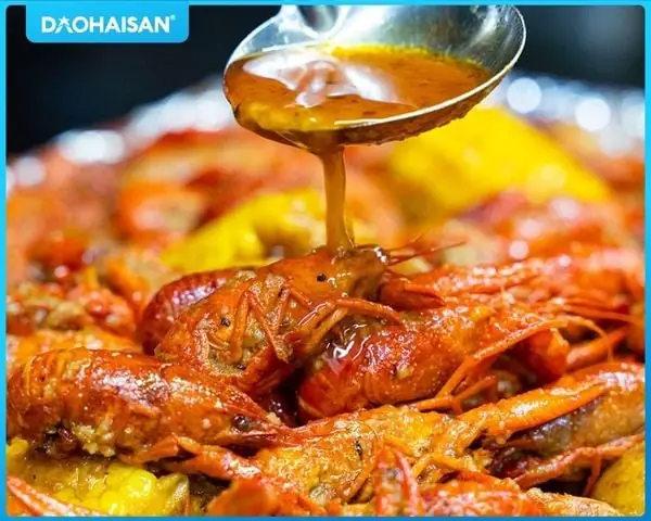 Cách Nấu Tôm Hùm Đất Crawfish Chuẩn Vị Louisiana Tại Gia