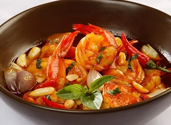 Cách Nấu Tôm Kho Tộ Đậm Đà Chuẩn Vị Cho Bữa Cơm Gia Đình Cách Nấu Tôm Kho Tộ Đậm Đà Chuẩn Vị Cho Bữa Cơm Gia Đình