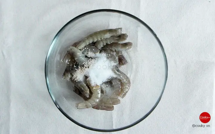 Cách nấu tôm rim tỏi chuẩn vị, đậm đà khó cưỡng