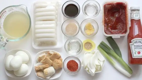 Cách Nấu Topokki Hàn Quốc Chuẩn Vị, Dễ Làm Tại Nhà Cách Nấu Topokki Hàn Quốc Chuẩn Vị, Dễ Làm Tại Nhà