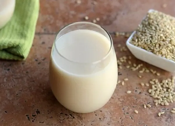 Hướng Dẫn Chi Tiết Cách Nấu Trà Sữa Gạo Lứt Thơm Ngon Tại Nhà