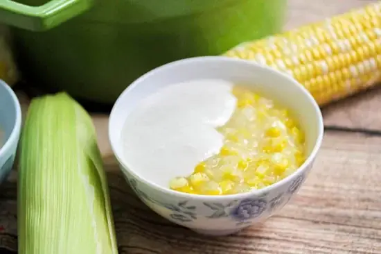 Hướng dẫn chi tiết cách nấu trà xanh lá dứa thơm mát giải nhiệt Hướng dẫn chi tiết cách nấu trà xanh lá dứa thơm mát giải nhiệt