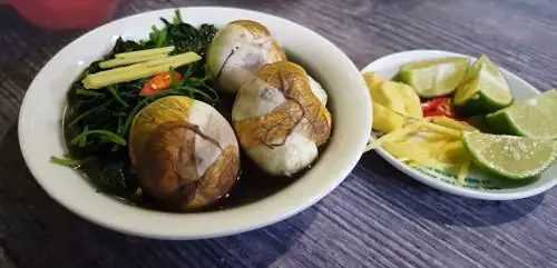 cách nấu trứng vịt lộn ngải cứu cách nấu trứng vịt lộn ngải cứu