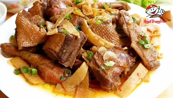 cách nấu vịt kho măng