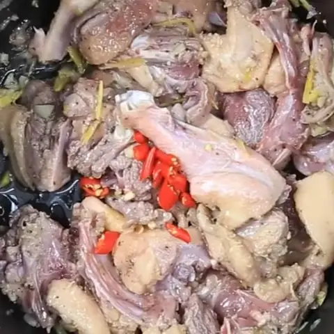 Cách Nấu Vịt Kho Riềng Đậm Đà, Chuẩn Vị Truyền Thống