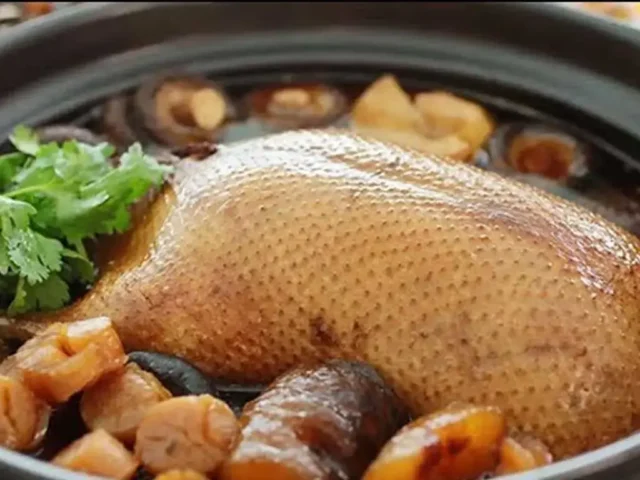 cách nấu vịt tiềm nguyên con