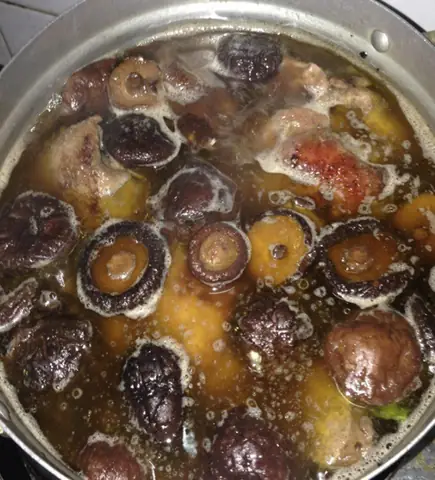 Hướng dẫn chi tiết cách nấu vịt tiềm tại nhà thơm ngon, bổ dưỡng