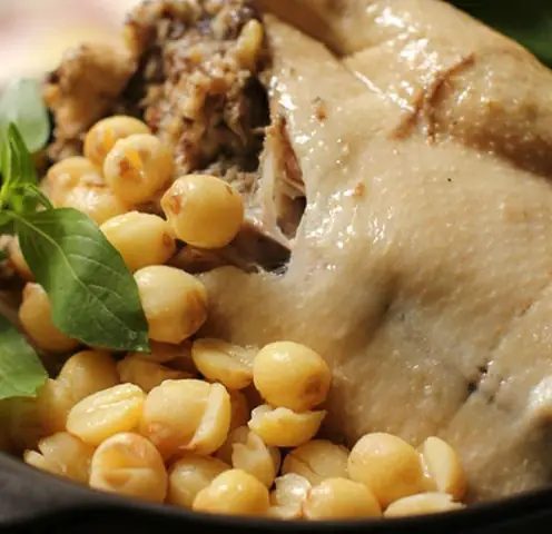 Hướng dẫn chi tiết cách nấu vịt tiềm tại nhà thơm ngon, bổ dưỡng