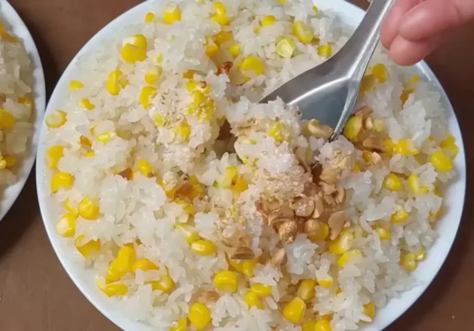 cách nấu xôi bắp bằng nồi cơm điện