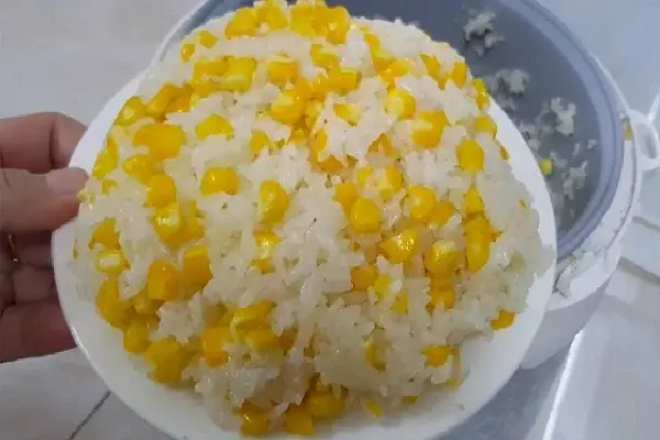 cách nấu xôi bắp nước cốt dừa