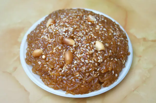 Món chè con ong trên mâm cơm tất niên - Ảnh 1. Món chè con ong trên mâm cơm tất niên - Ảnh 1.