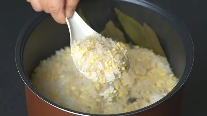 Bước 6: Hoàn thiện món xôi