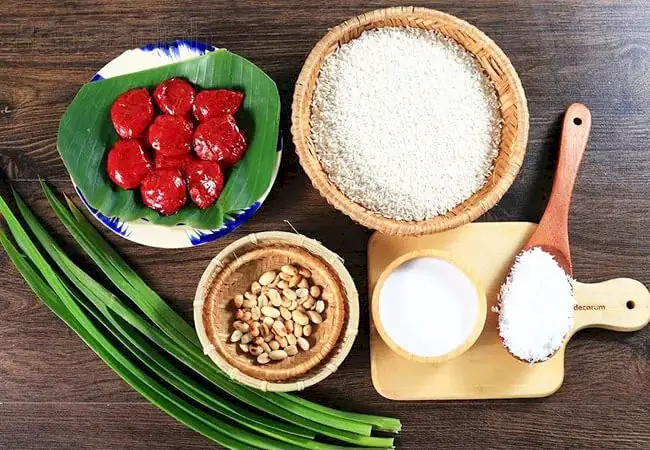 Chuẩn bị nguyên liệu nấu xôi gấc đậu xanh nước cốt dừa Chuẩn bị nguyên liệu nấu xôi gấc đậu xanh nước cốt dừa