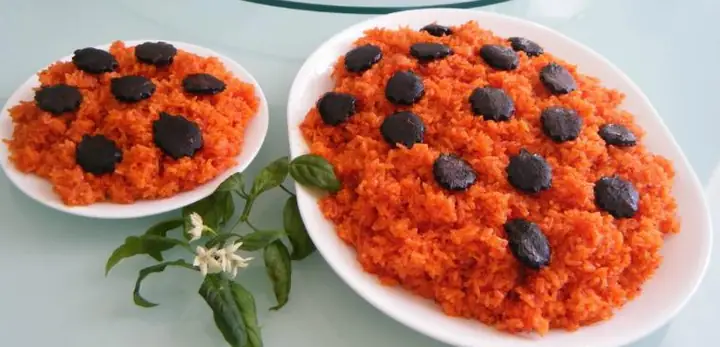 Cách Nấu Xôi Gấc Đỏ Tươi Dẻo Ngon Chuẩn Vị Gia Truyền Tại Nhà