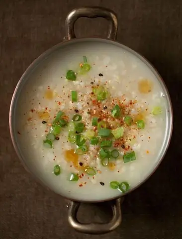 Cách Nấu Xôi Khẩu Hang: Bí Quyết Đồ Xôi Thơm Dẻo, Chuẩn Vị Cốm Non