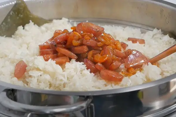 Sơ chế nếp và nấu xôi mặn Sơ chế nếp và nấu xôi mặn