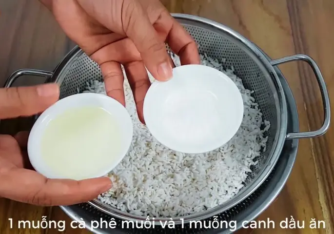 Hướng Dẫn Chi Tiết Cách Nấu Xôi Nếp Với Bắp Dẻo Thơm