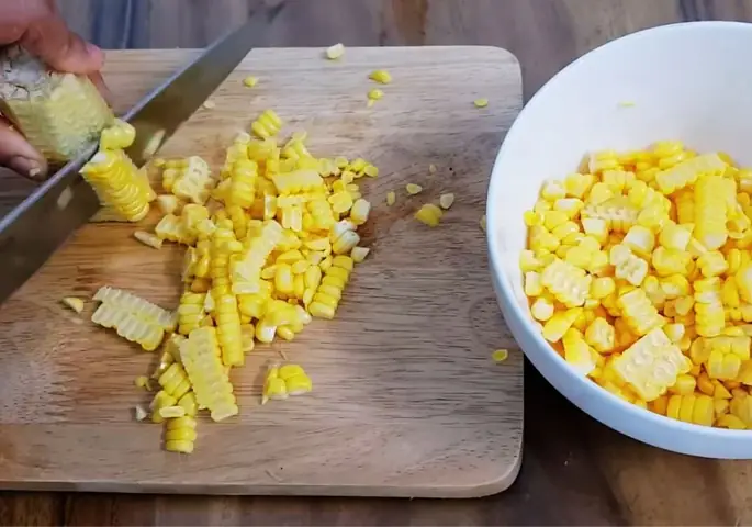 Cách Nấu Xôi Ngô Hộp Thơm Ngon, Dẻo Mịn Đơn Giản Tại Nhà