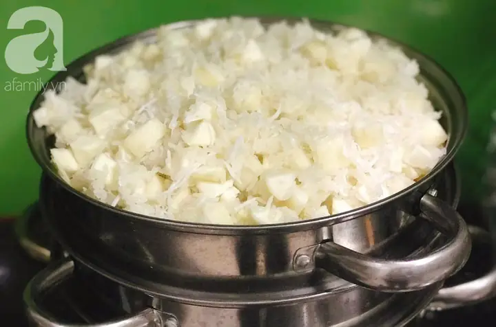 Cách Nấu Xôi Sắn Dừa Thơm Ngon Dẻo Mềm Chuẩn Vị Tại Nhà