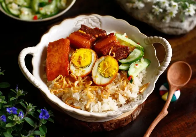 Hướng Dẫn Từng Bước Nấu Xôi Thịt Heo Ngon Đơn Giản