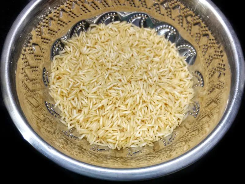 cách rang gạo nấu cháo