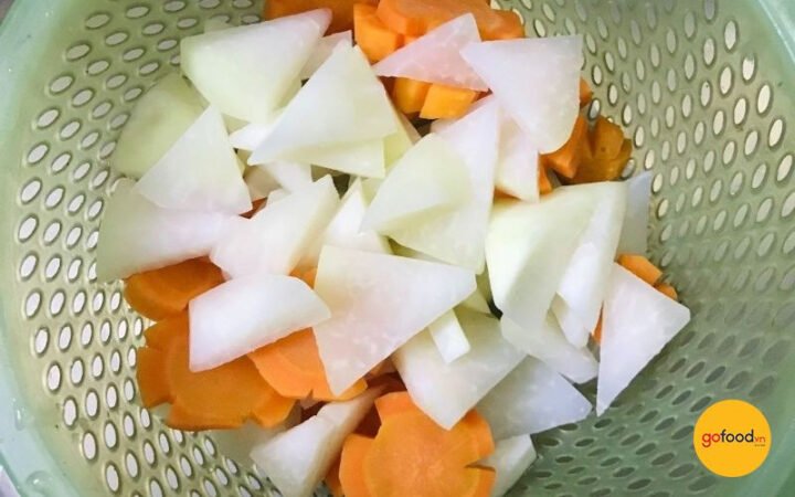 cách thái su hào cho món thịt bò xào