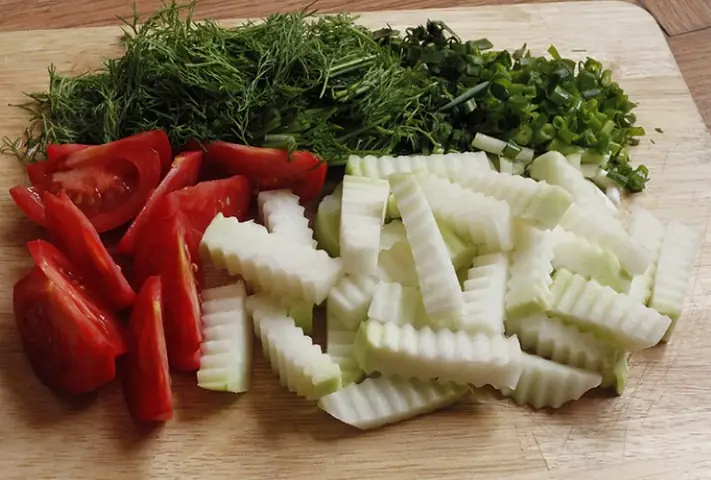 Hướng Dẫn Cách Thái Su Hào Nấu Canh Ngon Chuẩn Vị