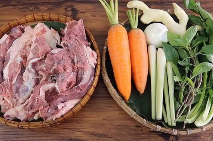 Nguyên liệu nấu bò kho bằng nồi nấu chậm