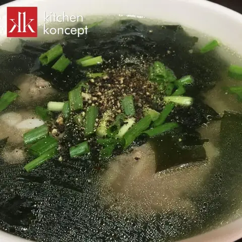 Cách Nấu Canh Rong Biển: 10 Công Thức Ngon Bổ Dưỡng Đơn Giản Tại Nhà Cách Nấu Canh Rong Biển: 10 Công Thức Ngon Bổ Dưỡng Đơn Giản Tại Nhà