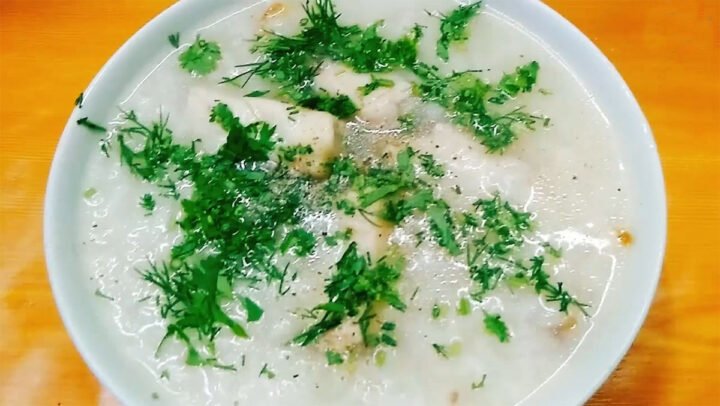 Cháo cá bớp nóng hổi, thơm ngon, bổ dưỡng cho người lớn