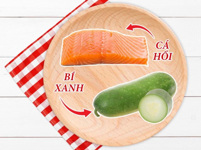 Cháo cá hồi bí xanh dinh dưỡng cho bé ăn dặm