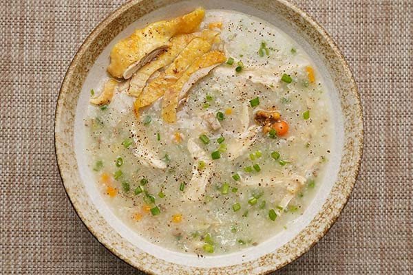 Cháo gà kiểu miền Bắc mang đến hương vị rất đặc biệt