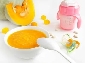 Cháo tôm bí đỏ giàu vitamin A và chất xơ, hỗ trợ bé phát triển