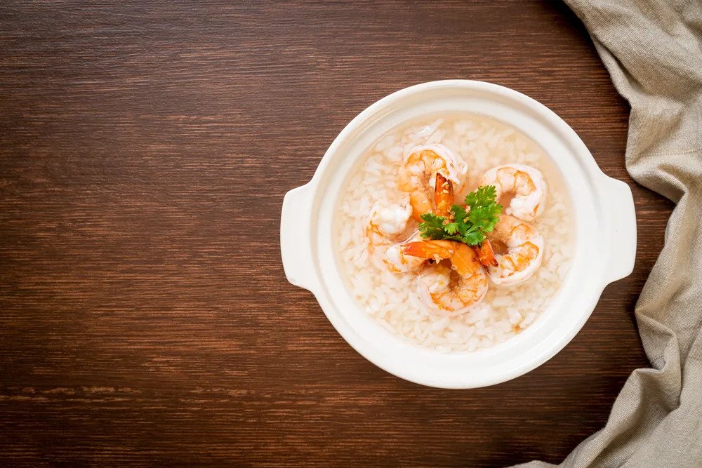 Cháo tôm hạt sen bùi ngậy, tốt cho trí não của bé