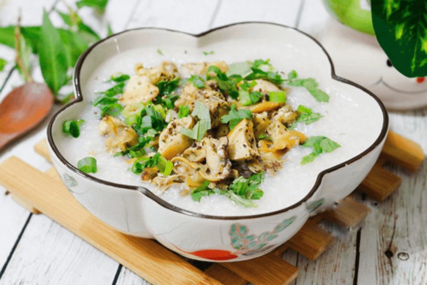 Cháo trai cho bé là món ăn tốt cho sức khỏe của trẻ